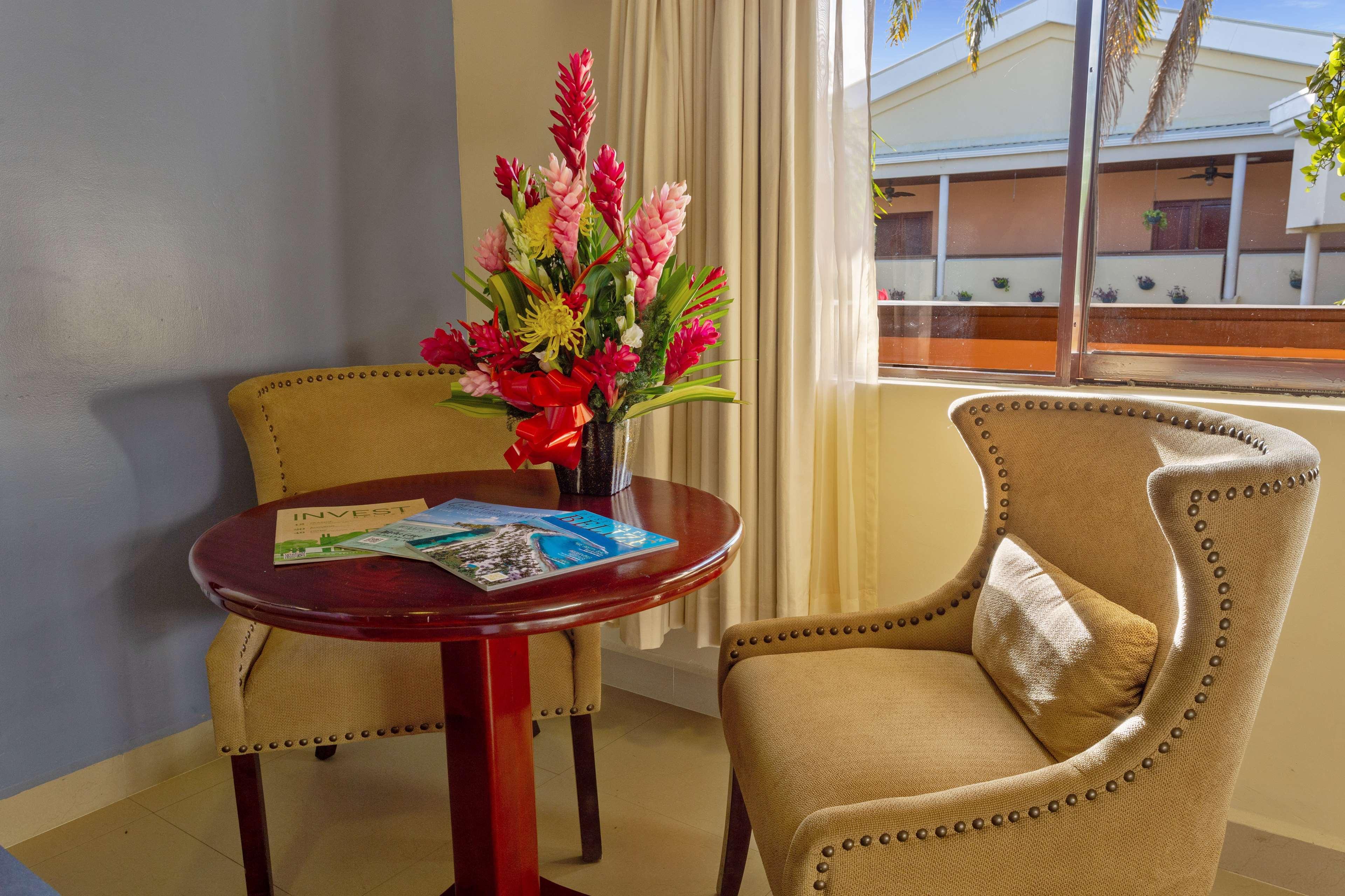 เบสต์ เวสเทิร์น เบลิซ บิลท์มอร์ พลาซา Hotel เบลีซซิตี้ ภายนอก รูปภาพ