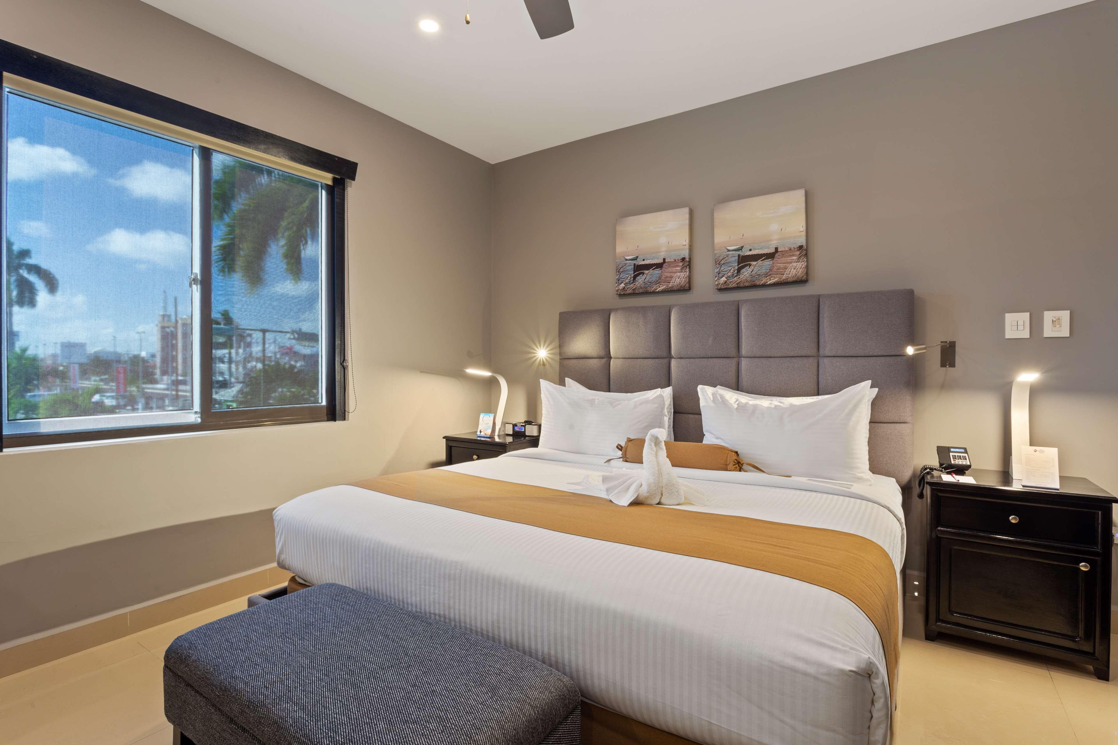 เบสต์ เวสเทิร์น เบลิซ บิลท์มอร์ พลาซา Hotel เบลีซซิตี้ ภายนอก รูปภาพ
